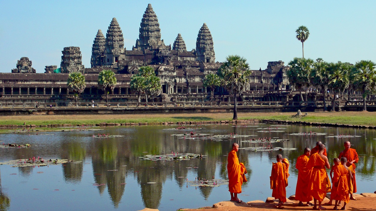 6 Awesome Backpacker Tours In Cambodia