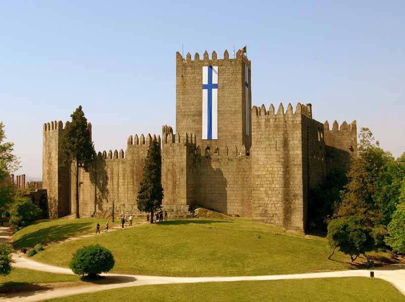 These are some of the most beautiful castles in the world: Portugal